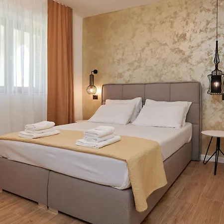 Natali Trogir